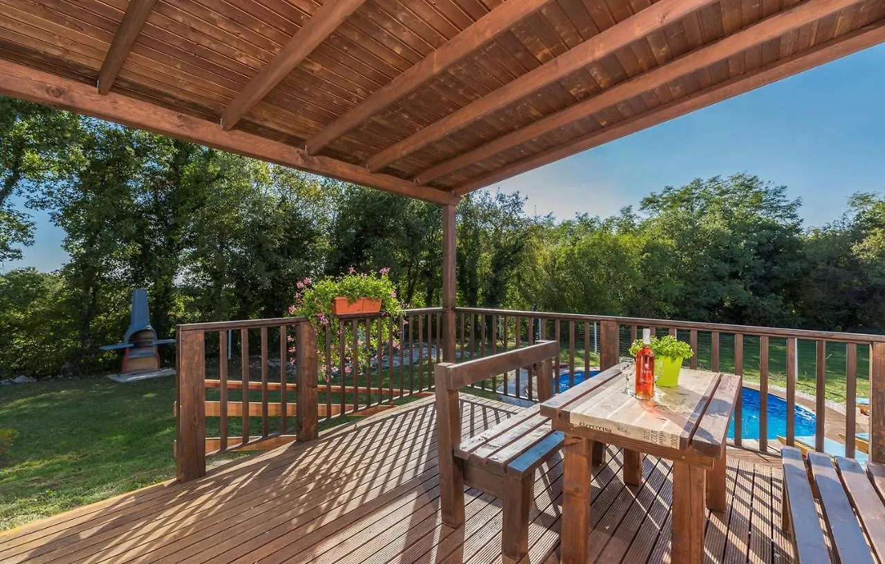 Gasthof Holiday Park Village Jelovci Kringa