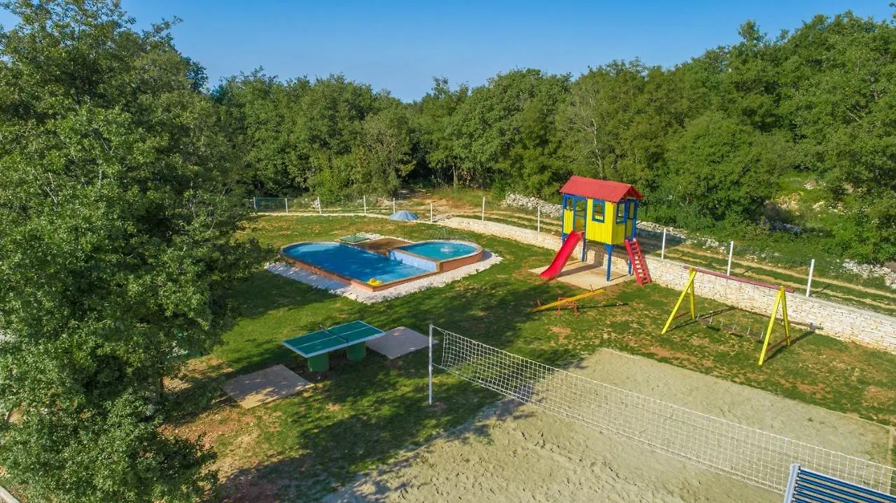 Holiday Park Village Jelovci Kringa