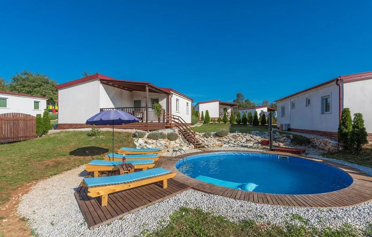 Holiday Park Village Jelovci Kringa