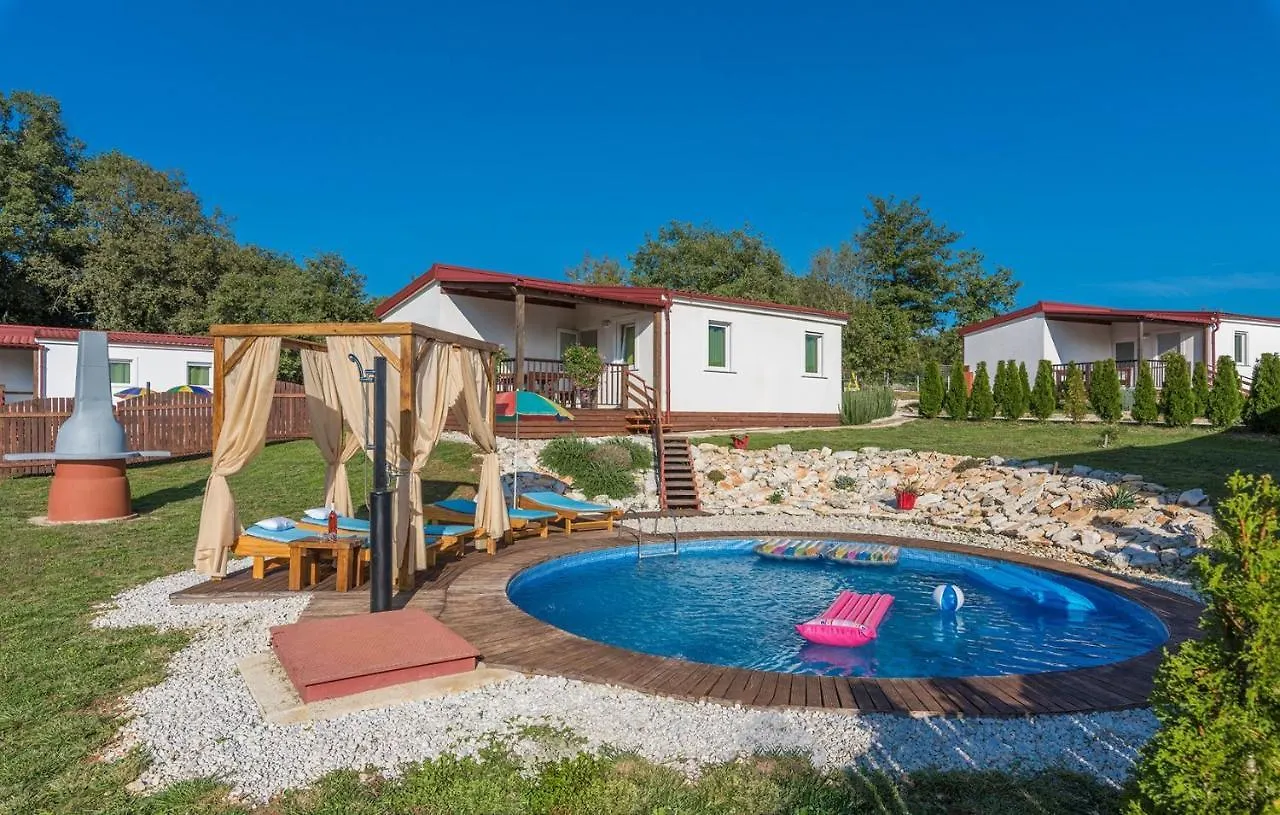 Holiday Park Village Jelovci Kringa