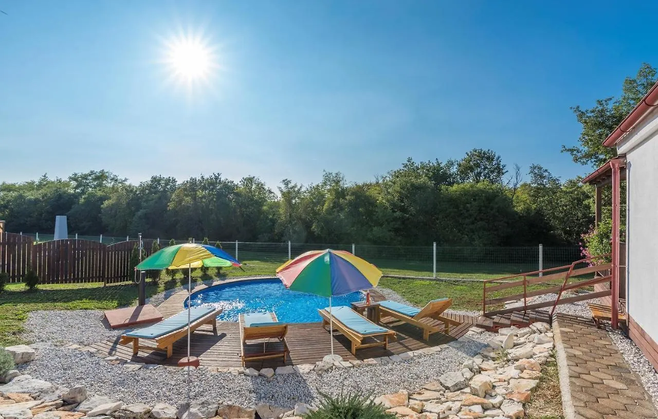 Holiday Park Village Jelovci Kringa